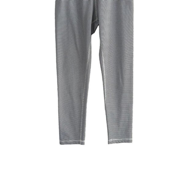 Albion Fit White Black Stripe Ruffle Fold Over Petal Crop Leggings Size S Small - Picture 4 of 12